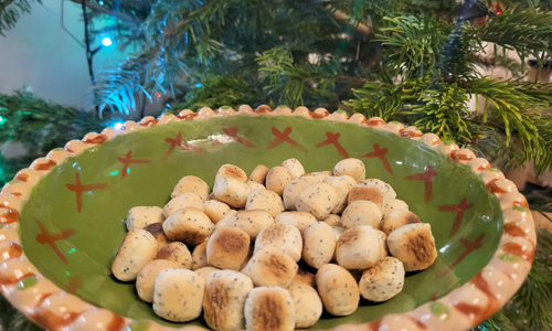 kuciukai-mazos-duoneles-mums-ir-musu-proteviams.jpg